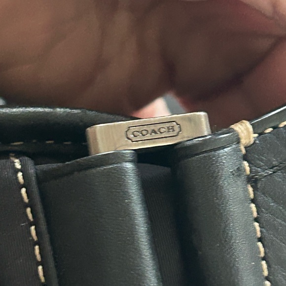 Coach authentic messenger bag EUC - Picture 6 of 16